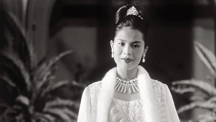 Omagiu grației și bunăvoinței: in memoriam Queen Sirikit